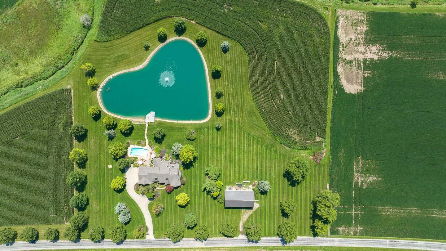 18522 Darling Road Woodburn, IN 46797 - Photo 11 of 36