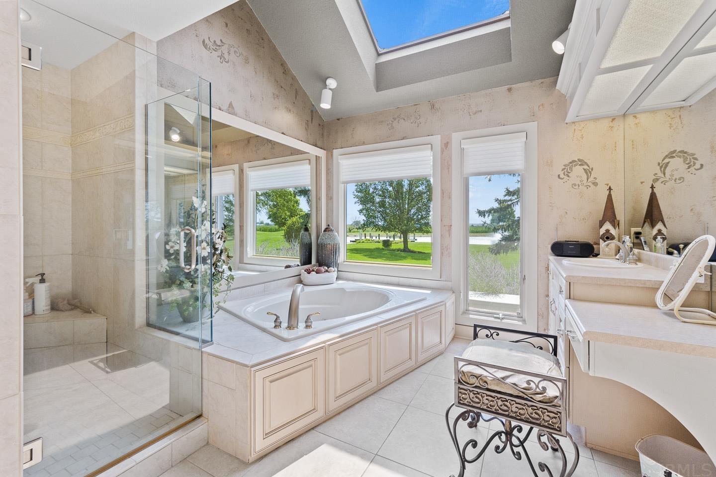 18522 Darling Road Woodburn, IN 46797 - Photo 33 of 36