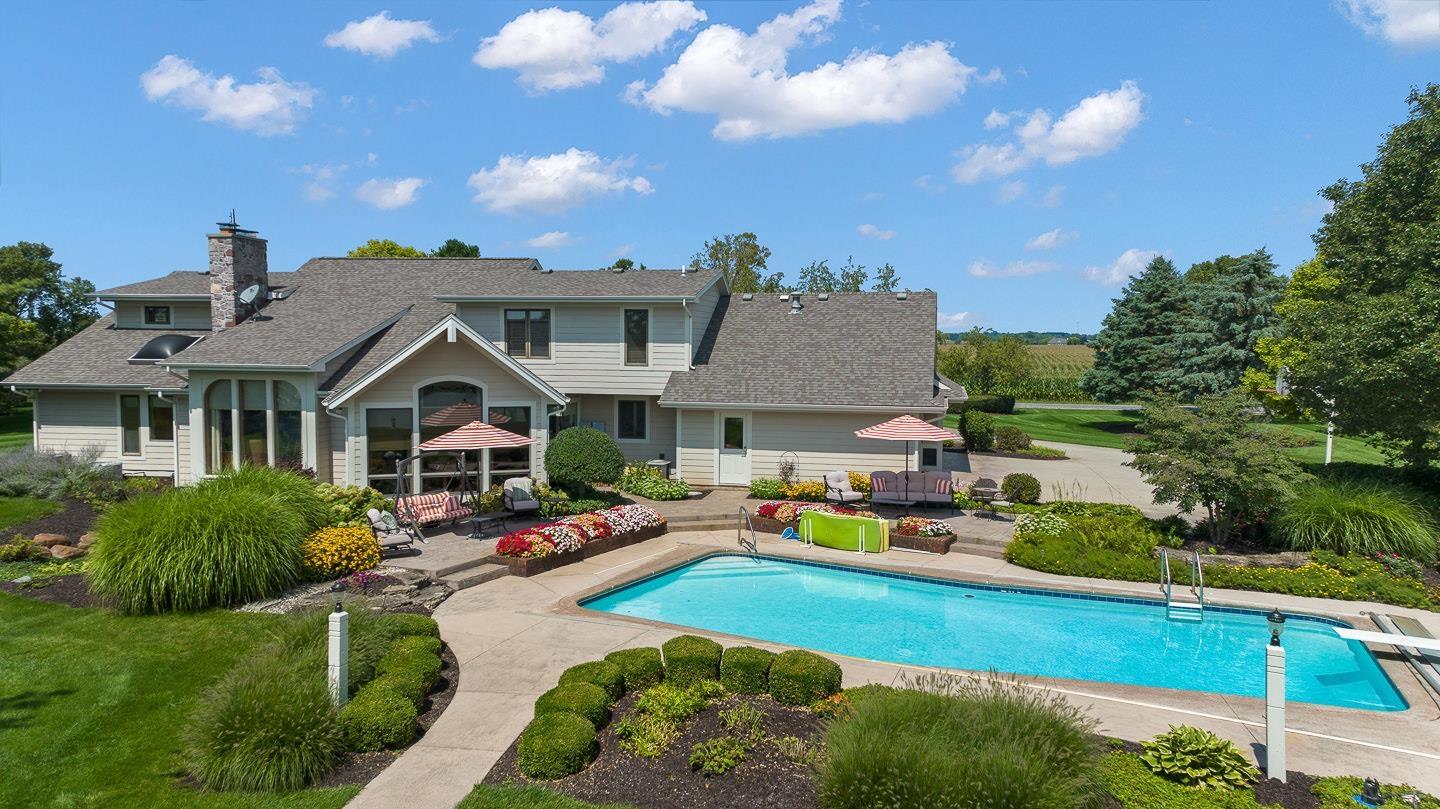 18522 Darling Road Woodburn, IN 46797 - Photo 7 of 36