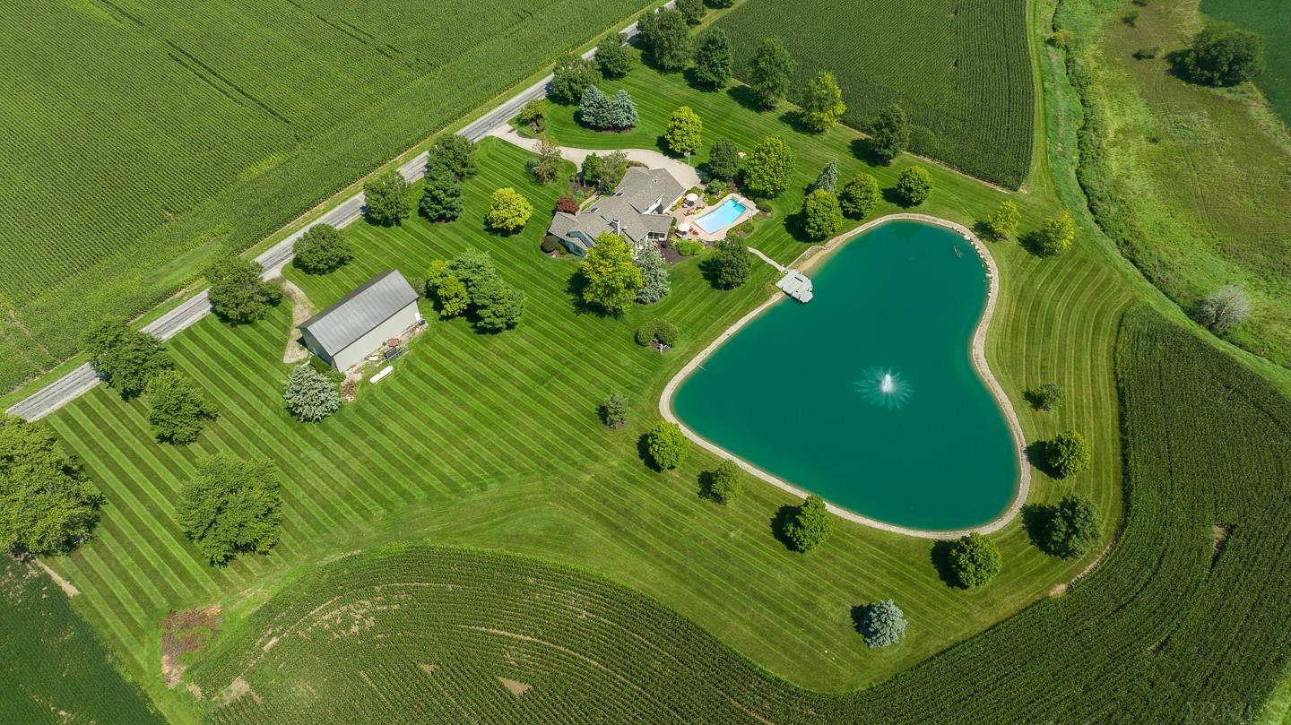 18522 Darling Road Woodburn, IN 46797 - Photo 10 of 36