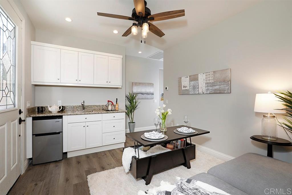 1691 Gecko Rd Vista Vista, CA 92083 - Photo 18 of 23 ADU Kitchenette-Livingroom