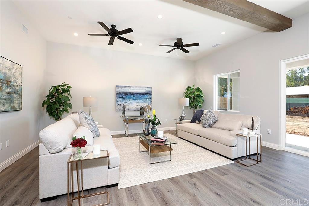 1691 Gecko Rd Vista Vista, CA 92083 - Photo 6 of 23 Gallery Image 6