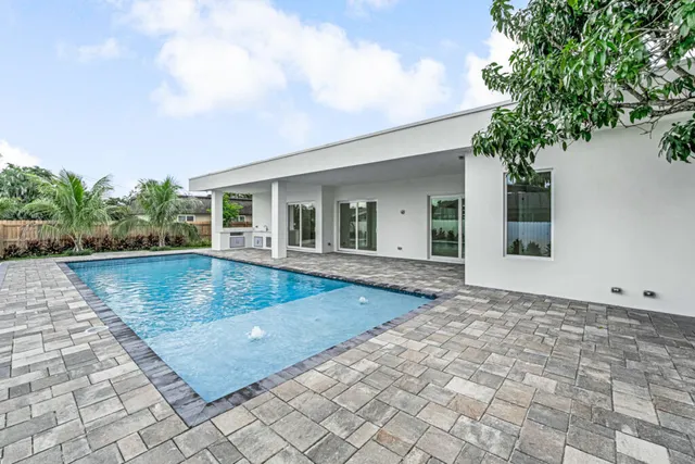 $1,249,900 | 68 West Plumosa Lane, Lake Worth, FL 33467