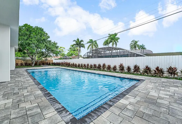 $1,249,900 | 68 West Plumosa Lane, Lake Worth, FL 33467