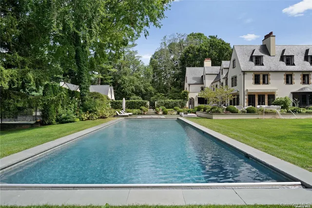 $9,875,000 | 339 Duck Pond Road, Locust Valley, NY 11560