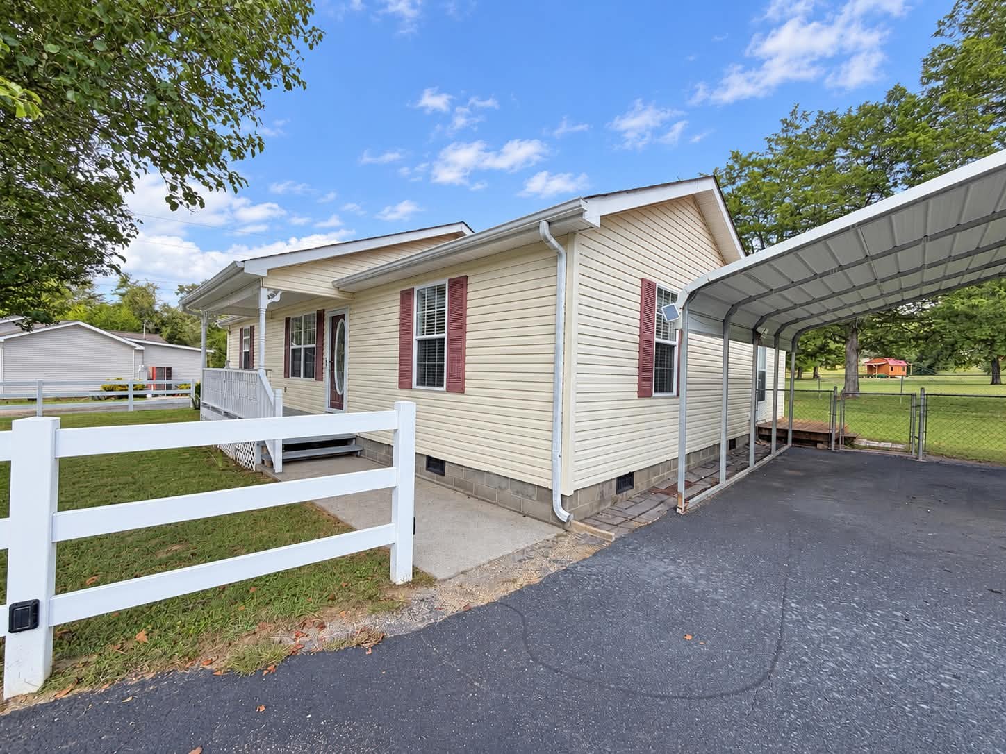 155 Winfield Lane Decatur, TN 37322 - Photo 3 of 38 Gallery Image 3