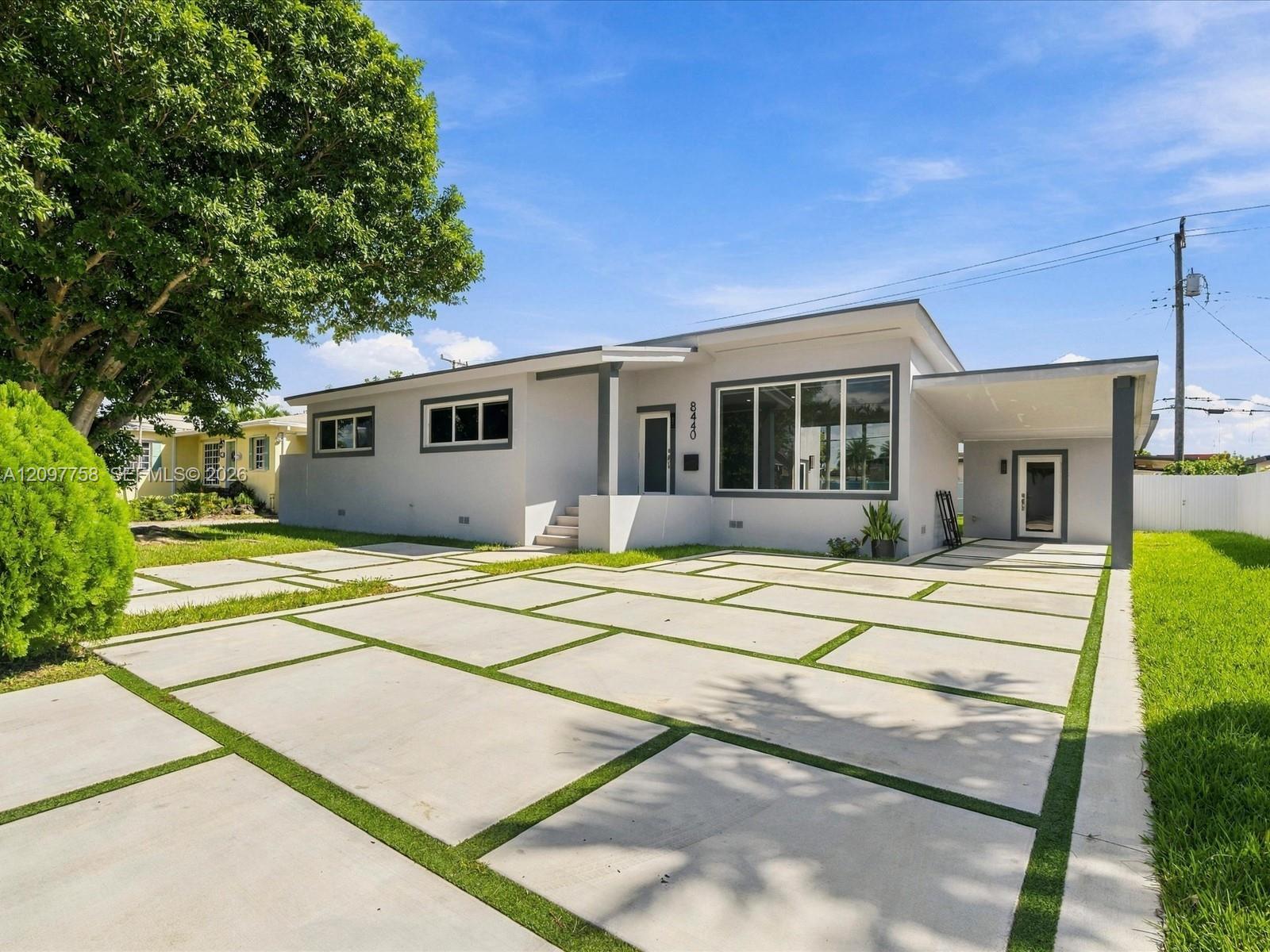 8440 Southwest 34th Terrace Miami, FL 33155 - Photo 41 of 69 Gallery Image 41