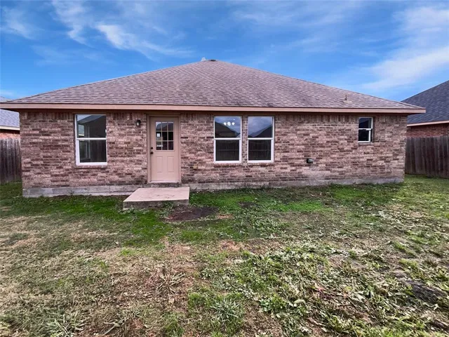 $295,000 | 112 Halifax Circle, Palmer, TX 75152