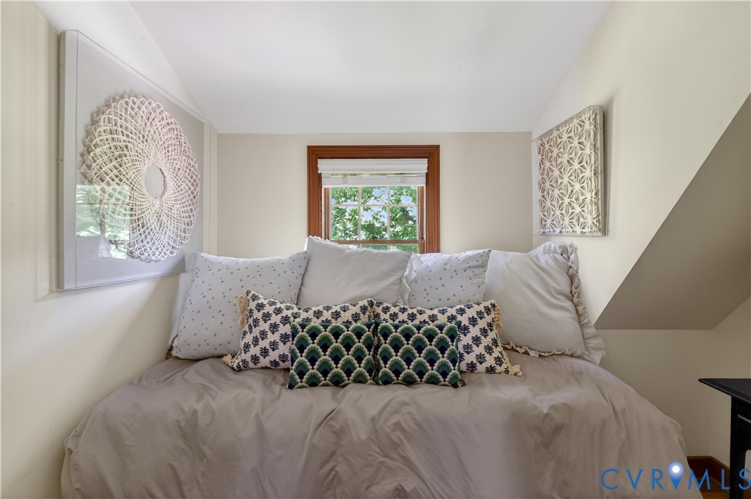 4634 Butte Road Richmond, VA 23235 - Photo 51 of 60 Guest Cottage nook/office