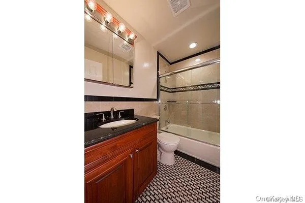 $2,915 | 1003 B Joyner Place, Unit 1003B, Coram, NY 11727