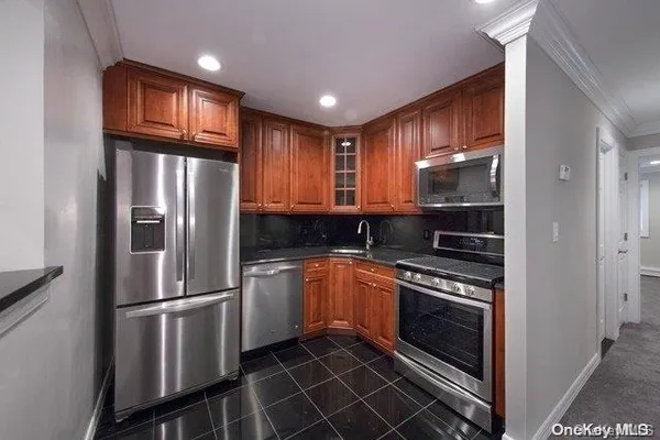 $2,915 | 1003 B Joyner Place, Unit 1003B, Coram, NY 11727