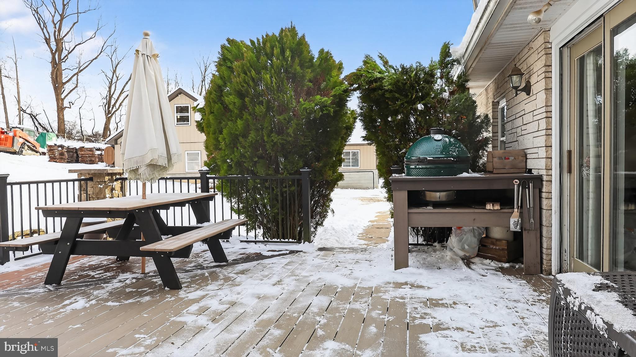 513 Jacobs Road Narvon, PA 17555 - Photo 45 of 69 a view of a bench with wooden fence