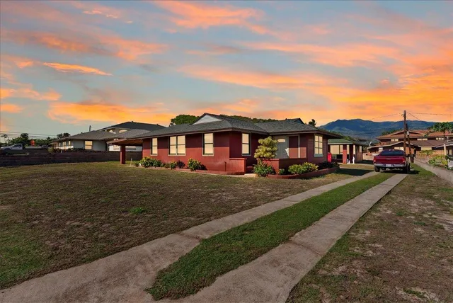 $1,099,000 | 208 Molokai Hema Street, Kahului, HI 96732