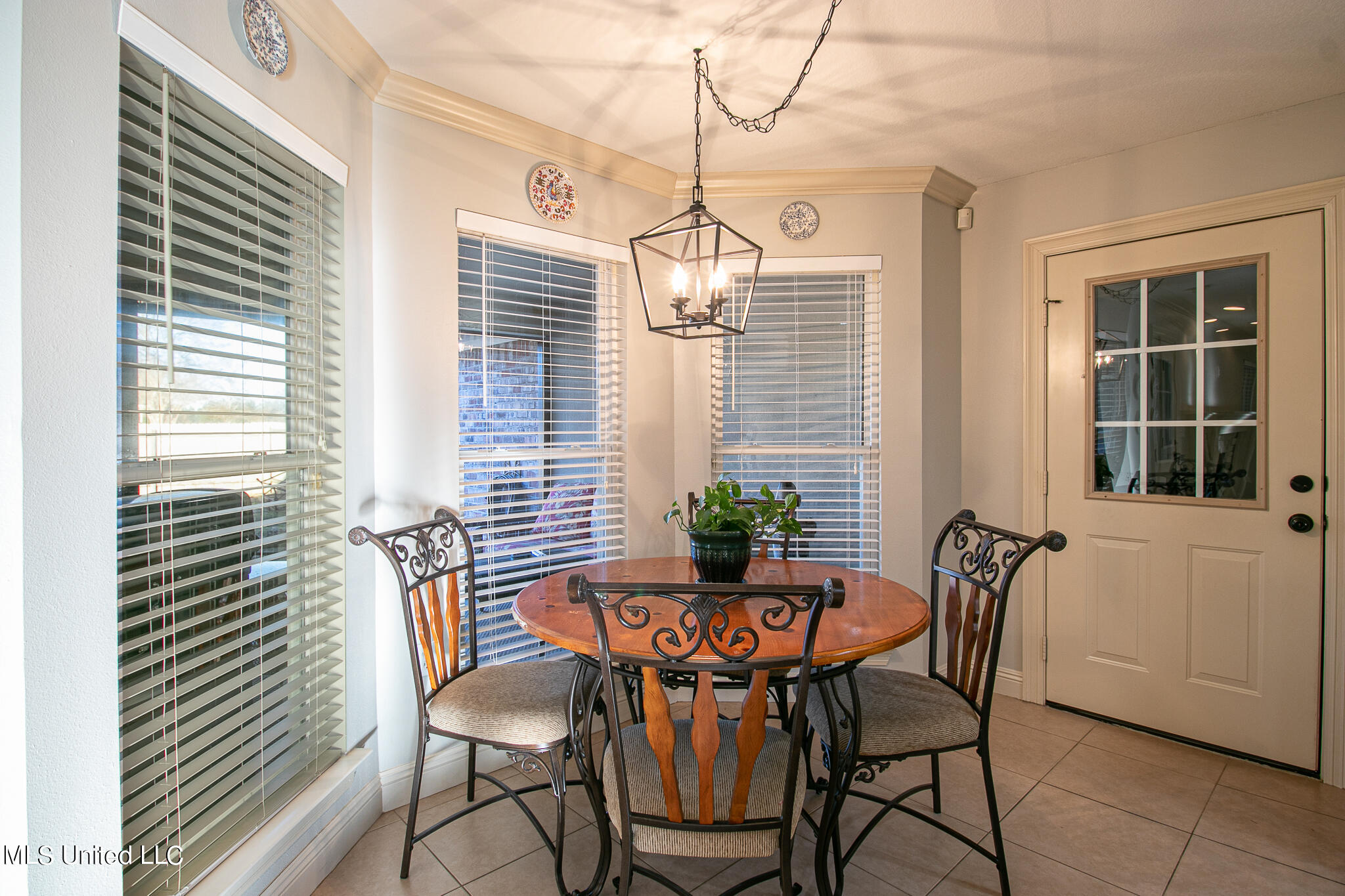 22176 Blackwell Farm Road Saucier, MS 39574 - Photo 15 of 37 Breakfast Room