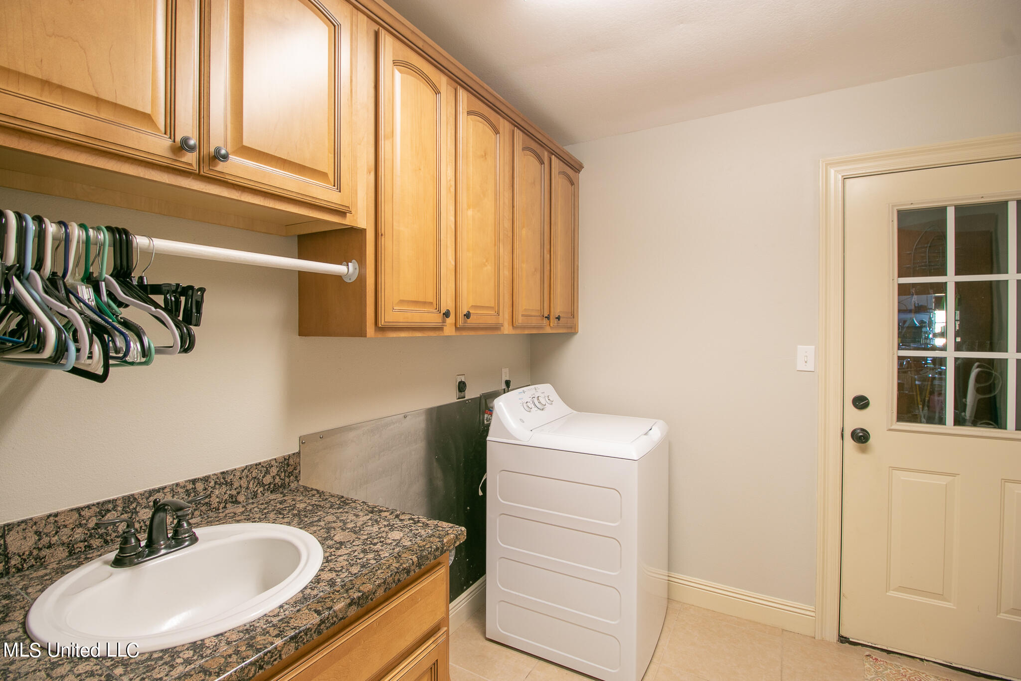 22176 Blackwell Farm Road Saucier, MS 39574 - Photo 24 of 37 Laundry Room
