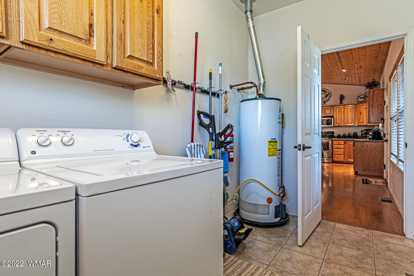 931 Cedar Ridge Run Show Low, AZ 85901 - Photo 17 of 20 a utility room with dryer and washer