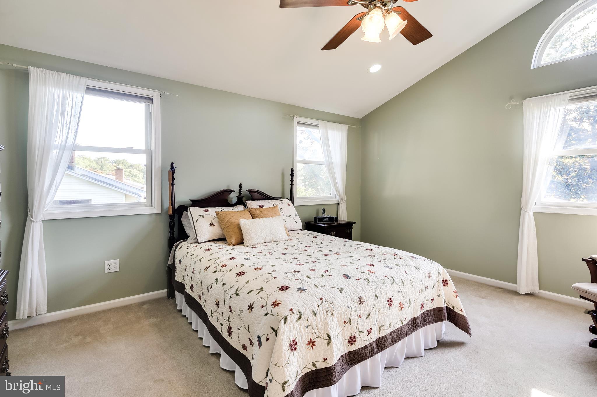24124 Log House Road Gaithersburg, MD 20882 - Photo 14 of 31 Gallery Image 14