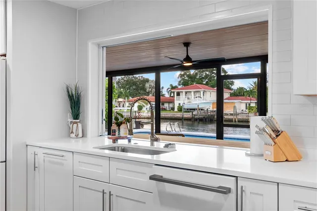 $1,699,999 | 2000 Kansas Avenue Northeast, St. Petersburg, FL 33703