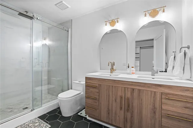 $1,699,999 | 2000 Kansas Avenue Northeast, St. Petersburg, FL 33703