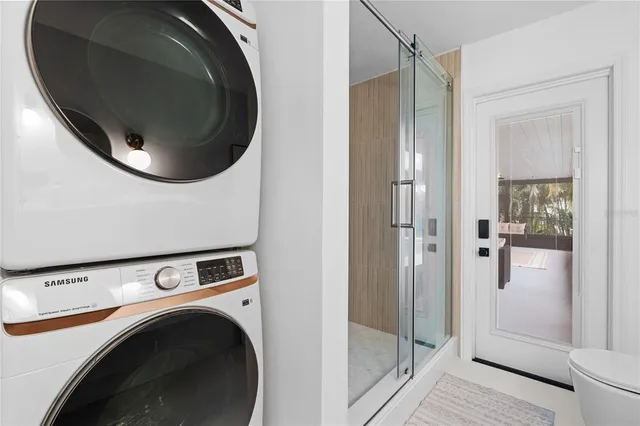 $1,699,999 | 2000 Kansas Avenue Northeast, St. Petersburg, FL 33703