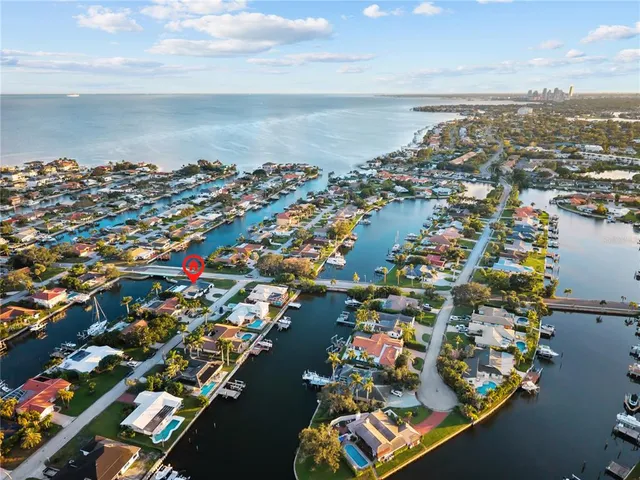 $1,699,999 | 2000 Kansas Avenue Northeast, St. Petersburg, FL 33703