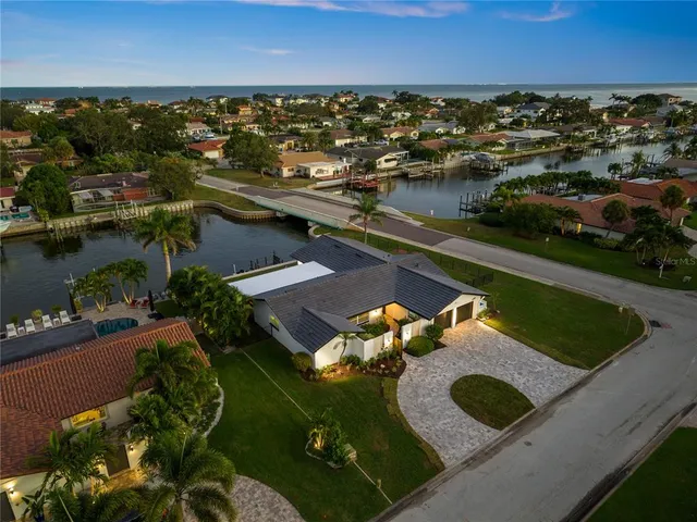 $1,699,999 | 2000 Kansas Avenue Northeast, St. Petersburg, FL 33703