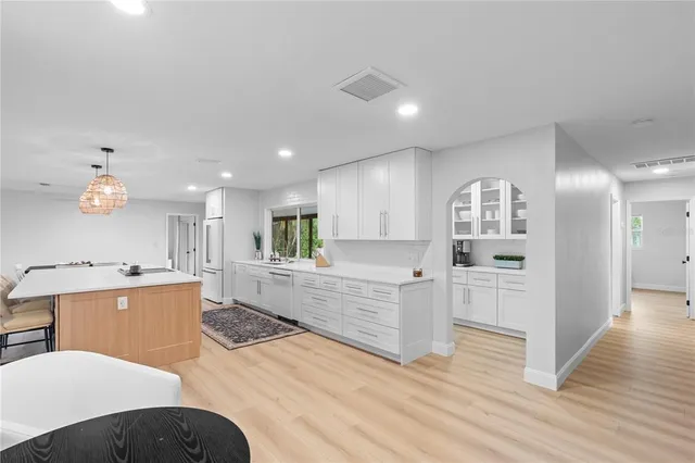 $1,699,999 | 2000 Kansas Avenue Northeast, St. Petersburg, FL 33703