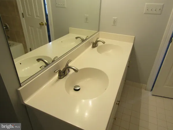 $2,850 | 6310 Gun Cap Court, Centreville, VA 20121