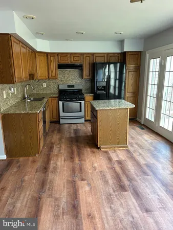 $2,850 | 6310 Gun Cap Court, Centreville, VA 20121