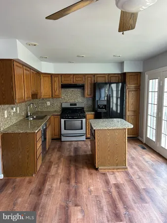 $2,850 | 6310 Gun Cap Court, Centreville, VA 20121