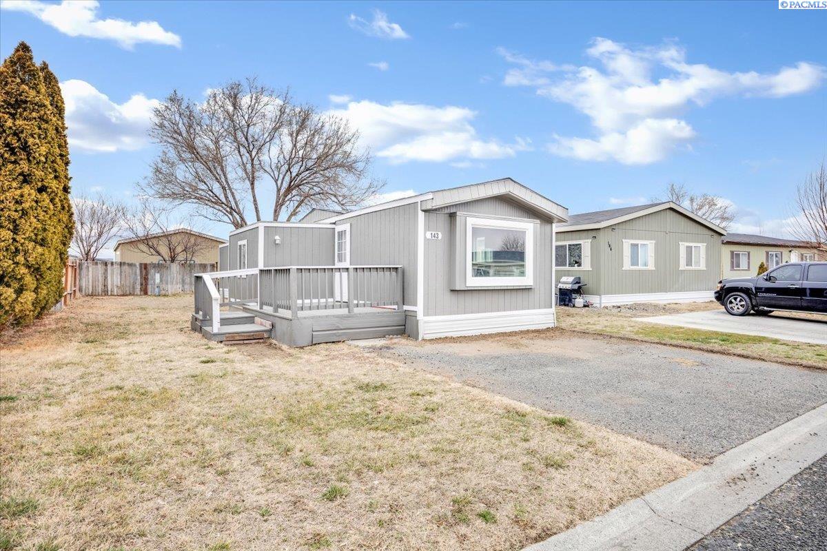 200802 East Game Farm Road, Unit 143 Kennewick, WA 99337 - Photo 2 of 20 Gallery Image 2