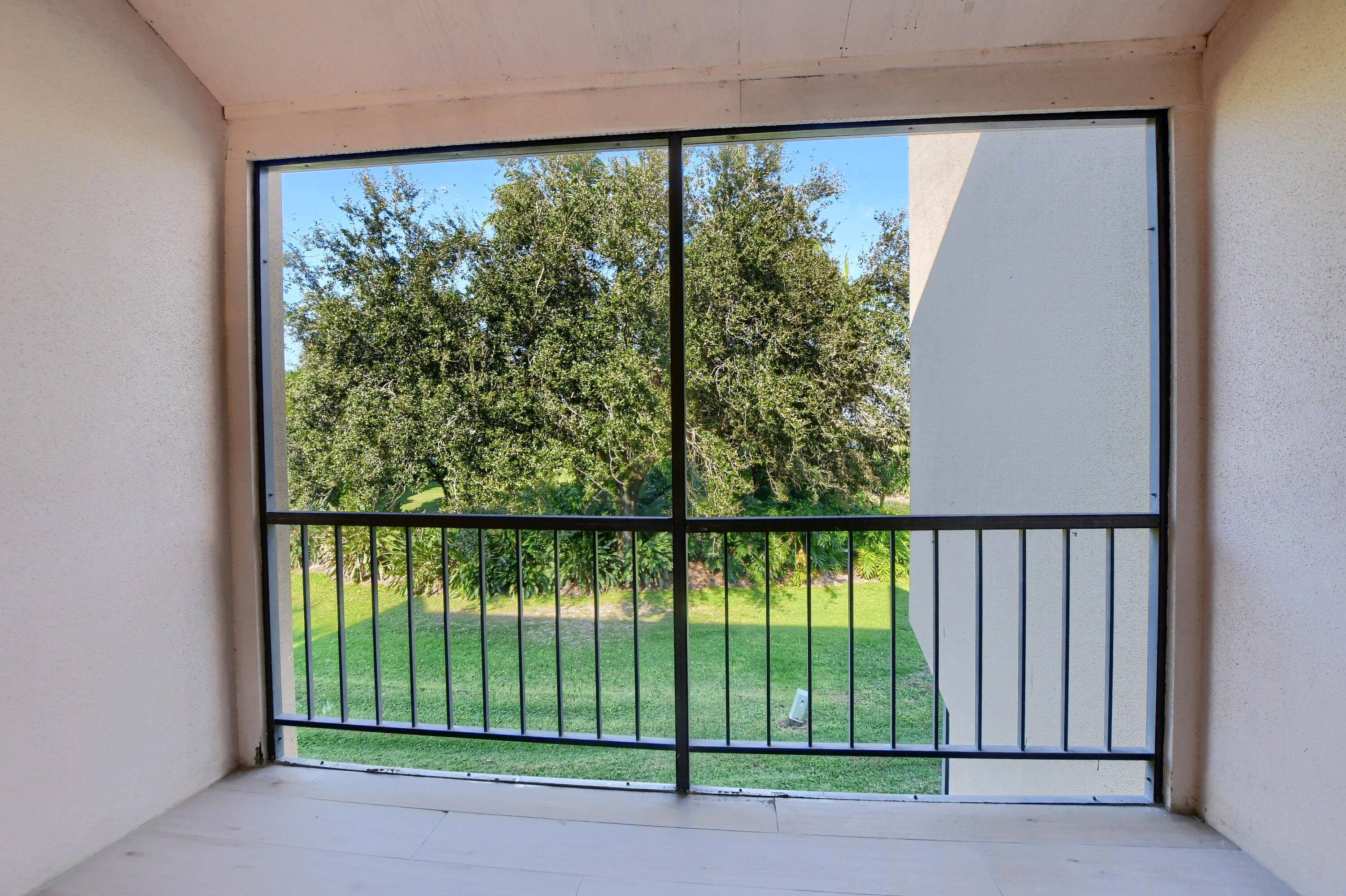 3805 Bridgewood Drive Boca Raton, FL 33434 - Photo 27 of 56 Patio