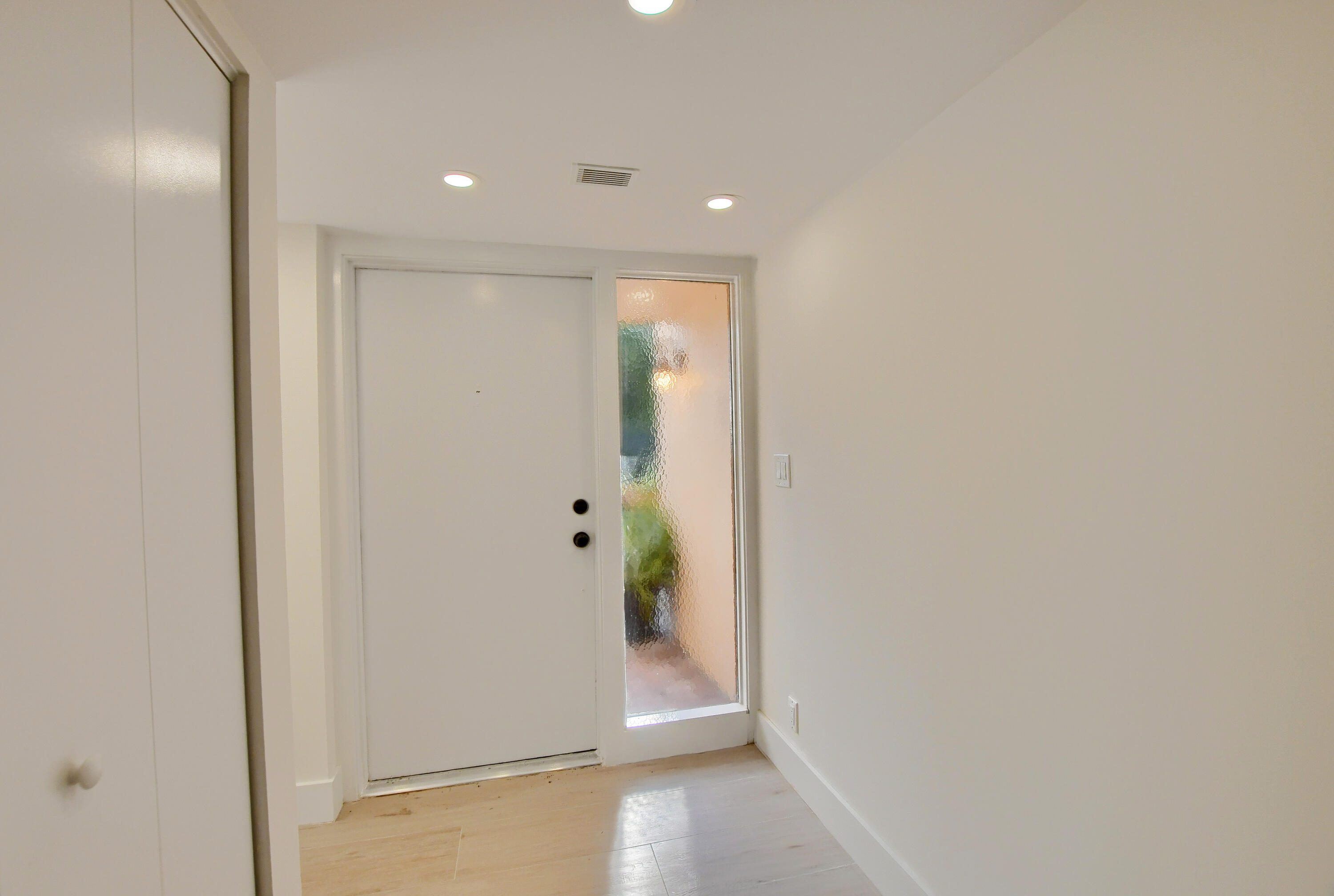 3805 Bridgewood Drive Boca Raton, FL 33434 - Photo 29 of 56 entry