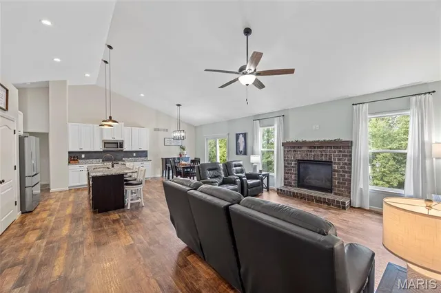 $484,900 | 1030 Timber Bluff Drive, Wentzville, MO 63385