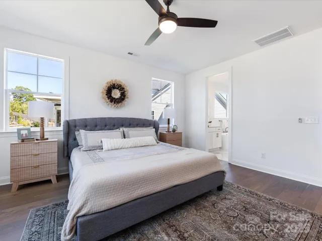 a view of a house with backyard and porch