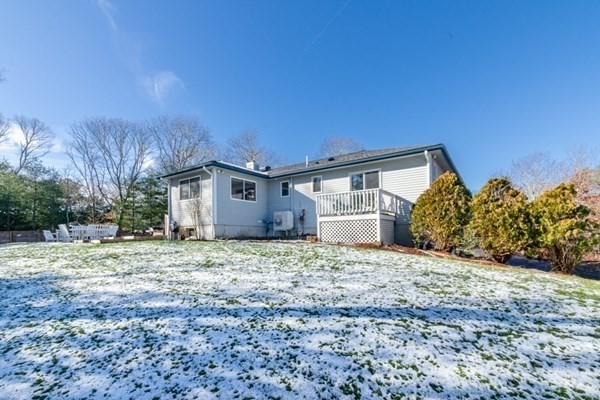 31 Captain Carltons Road Cotuit, MA 02635 - Photo 24 of 32 Gallery Image 24