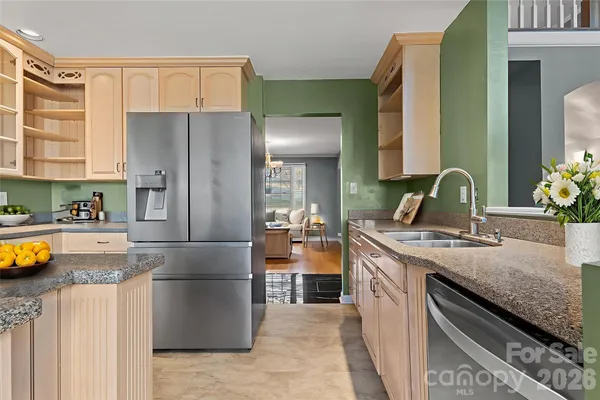 $465,000 | 307 Cross Creek Drive, Cherryville, NC 28021