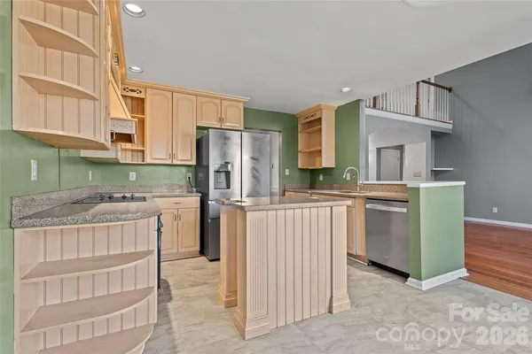 $465,000 | 307 Cross Creek Drive, Cherryville, NC 28021