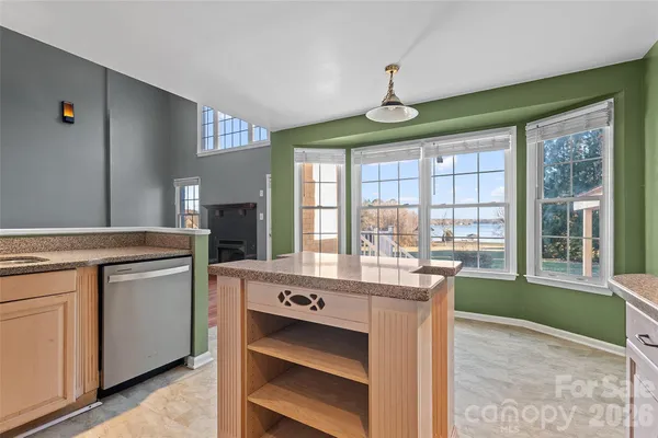 $465,000 | 307 Cross Creek Drive, Cherryville, NC 28021