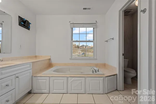 $465,000 | 307 Cross Creek Drive, Cherryville, NC 28021