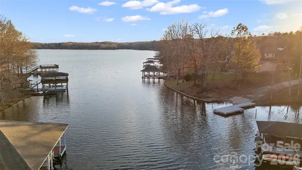 $465,000 | 307 Cross Creek Drive, Cherryville, NC 28021