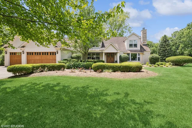 $905,000 | 235 Valley Road, Trout Valley, IL 60013