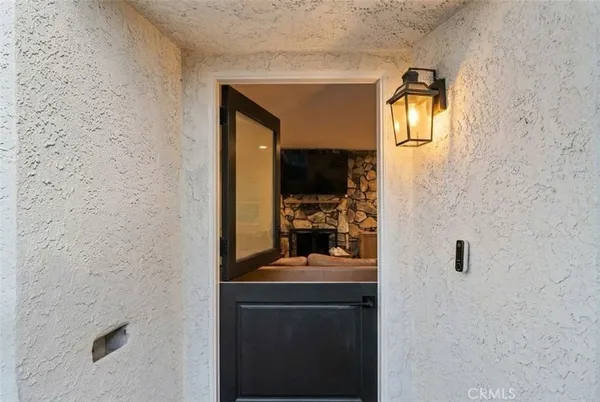 $2,399,000 | 5824 Compass Drive, Los Angeles, CA 90045