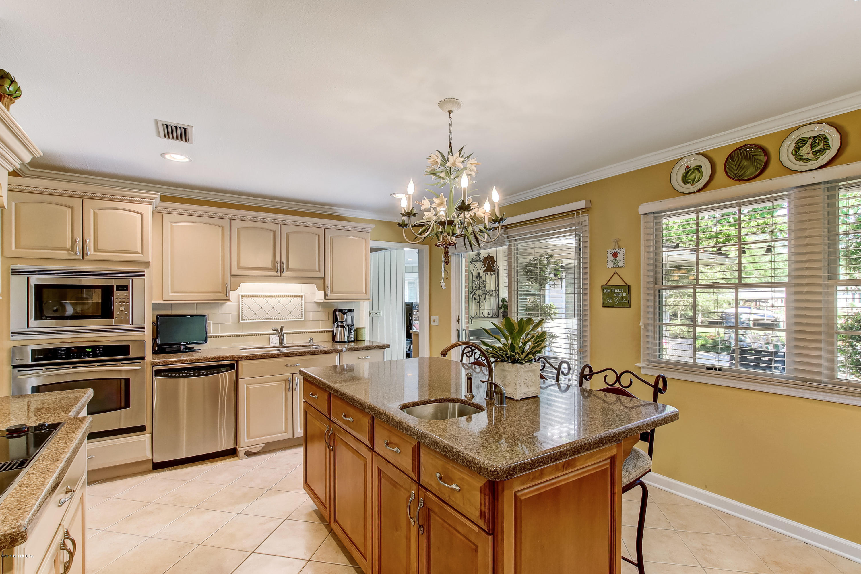 4632 Prince Edward Road Jacksonville, FL 32210 - Photo 13 of 61 Sunny Kitchen