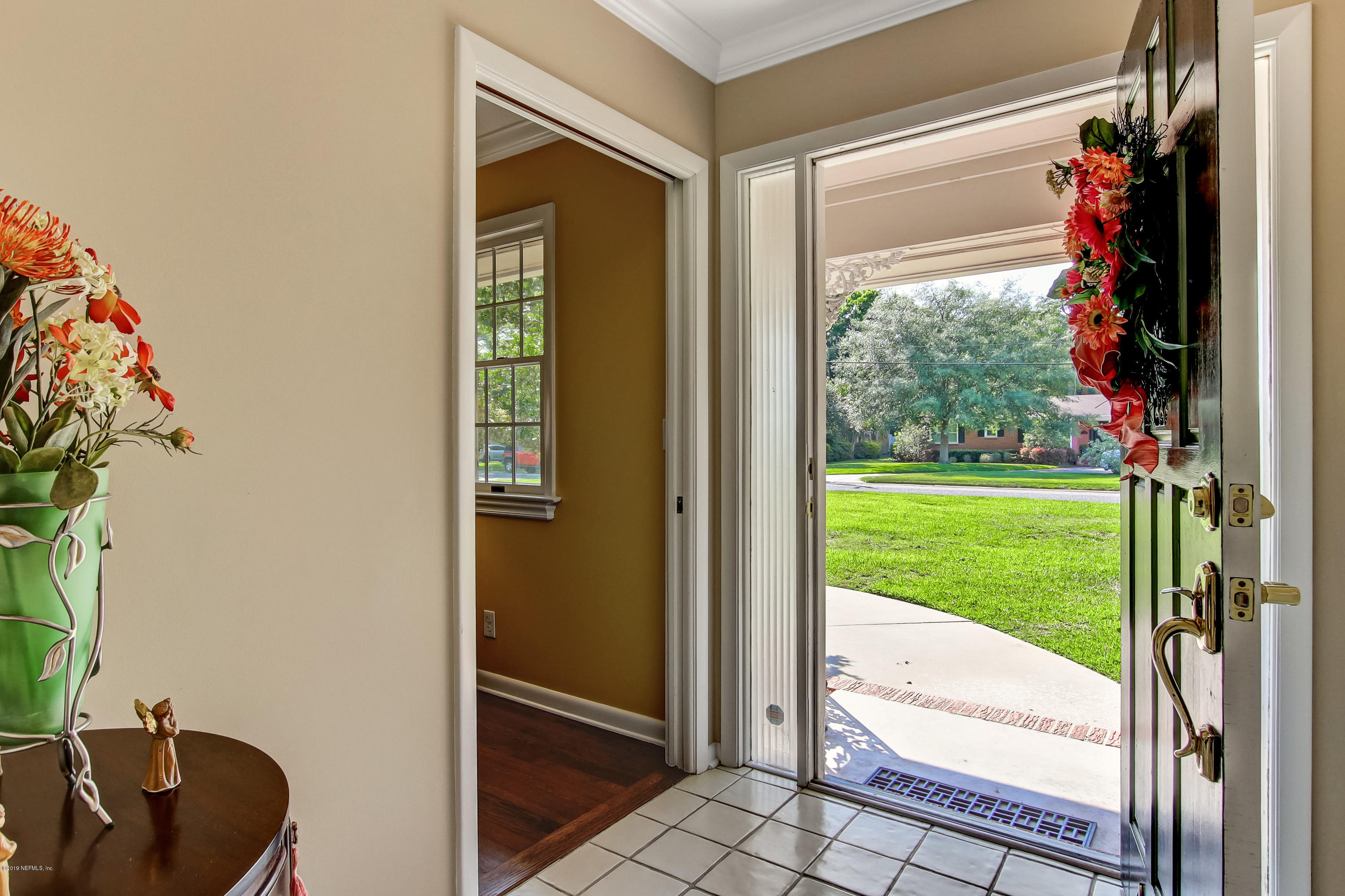 4632 Prince Edward Road Jacksonville, FL 32210 - Photo 7 of 61 Foyer
