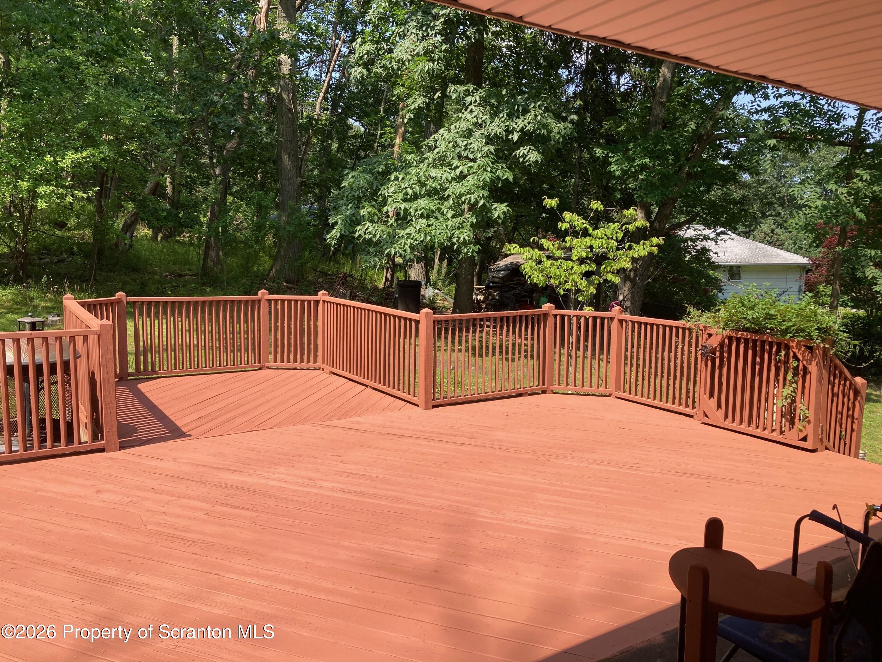108 West Mountain Road Scranton, PA 18504 - Photo 33 of 52 Decking