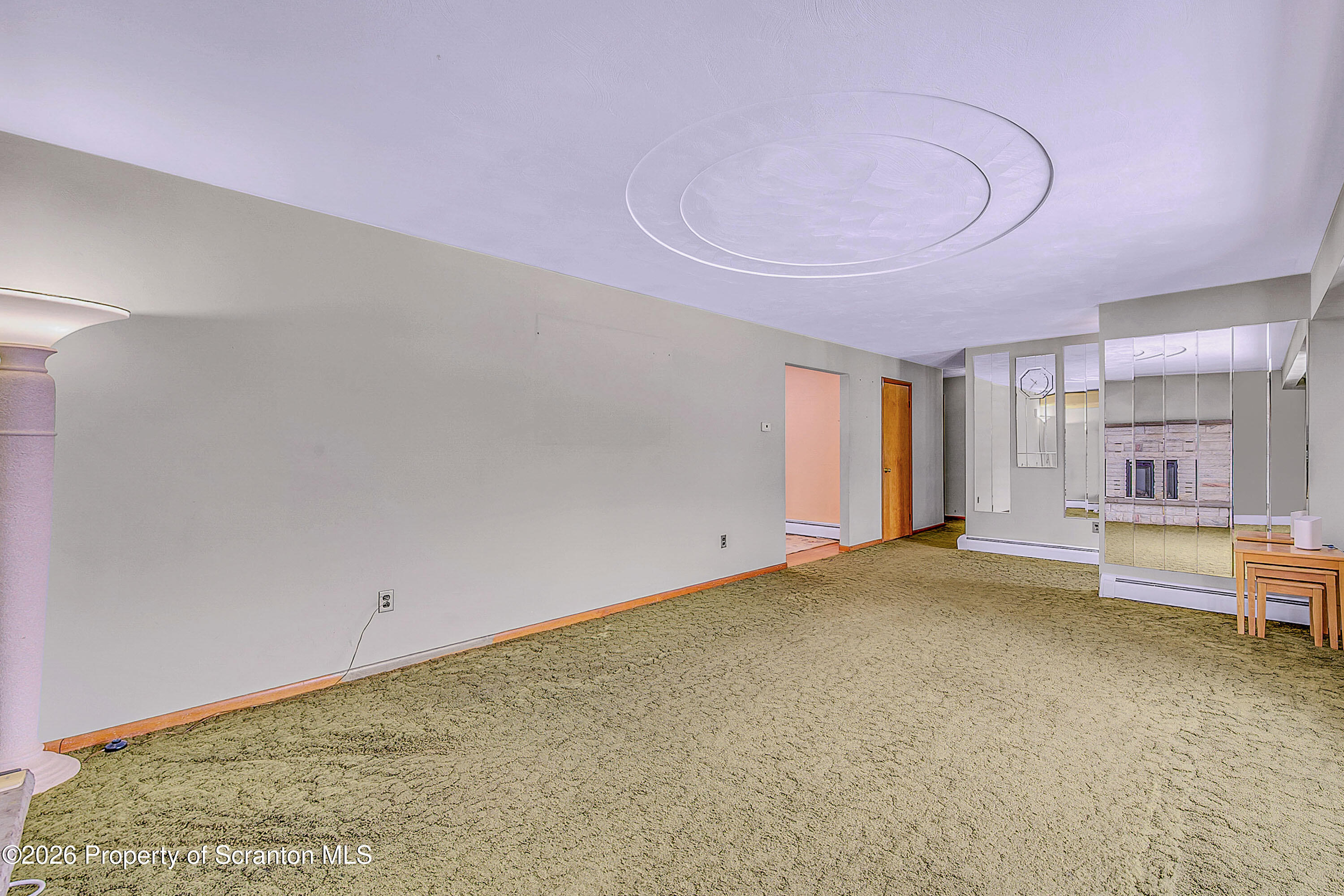 108 West Mountain Road Scranton, PA 18504 - Photo 7 of 52 Living Room