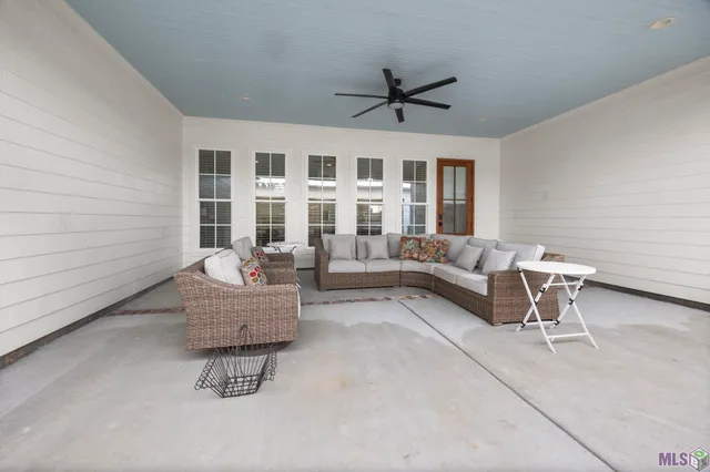 $595,000 | 13900 Savannah Drive, St. Francisville, LA 70775