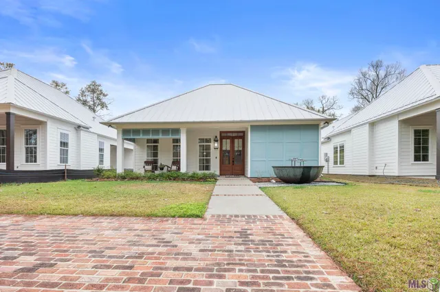 $595,000 | 13900 Savannah Drive, St. Francisville, LA 70775