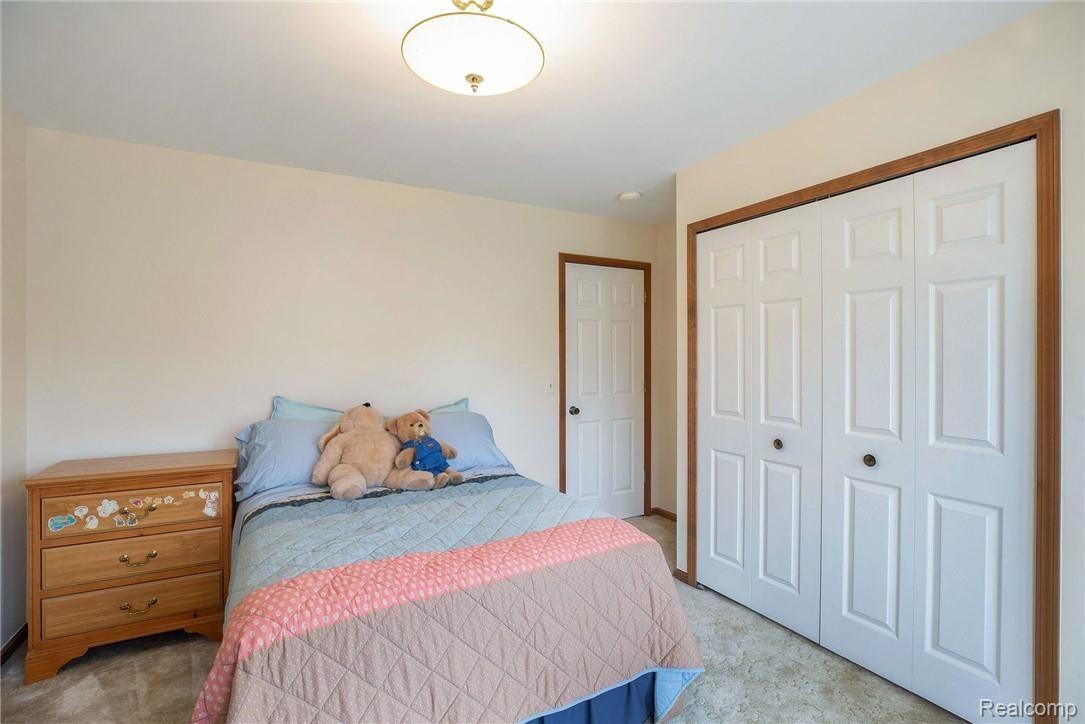 42221 Waterfall Road Northville, MI 48168 - Photo 22 of 39 RM_124.jpg